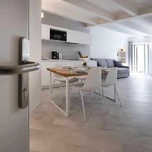 Picalof Apartment